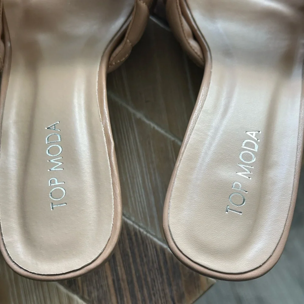 NEW‼️ Beige Quilted Slide-In Heels - Picture 5 of 7